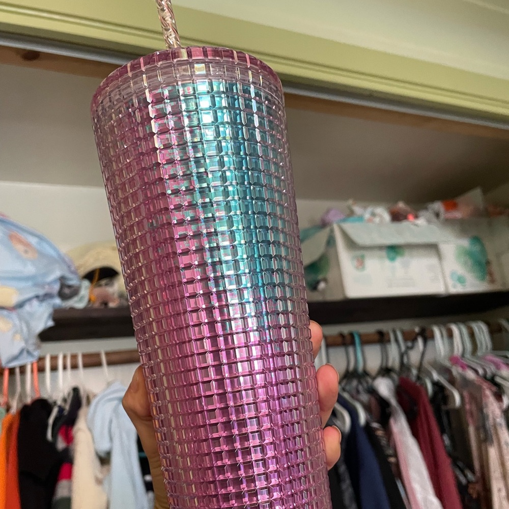 Venti Starbucks cup
